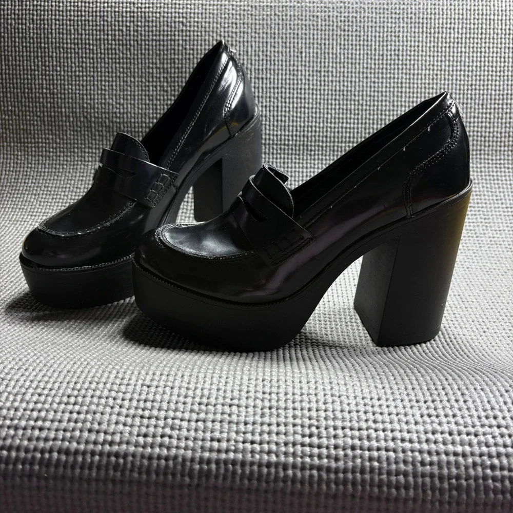 Steve Madden Heels Women 9 Black Penny Loafer Platform Chunky Block Heel